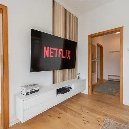 Spacious & Cozy Near Appartement
