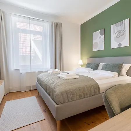 Spacious & Cozy Near