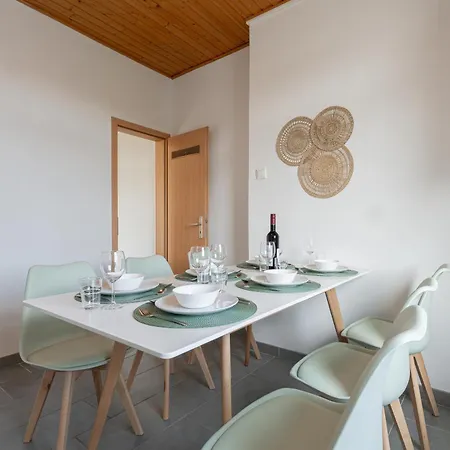 Appartement Spacious & Cozy Near