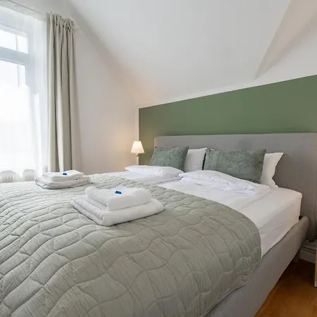 Spacious & Cozy Near *