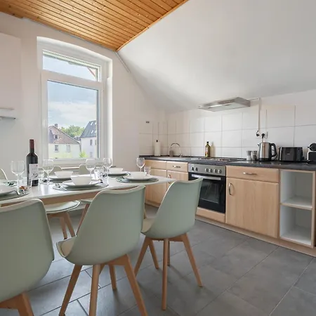 Spacious & Cozy Near