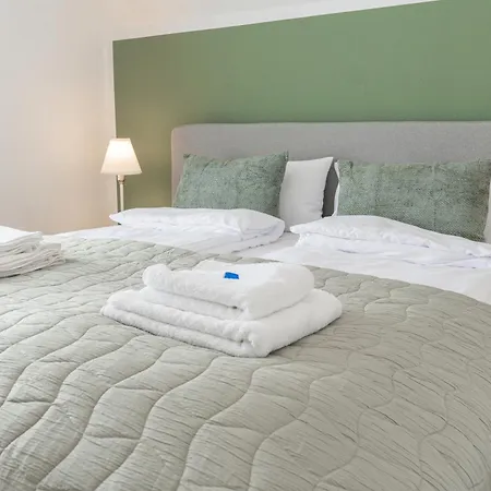 Spacious & Cozy Near *