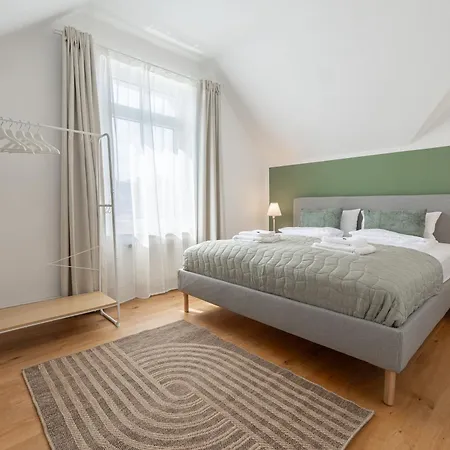 Spacious & Cozy Near *